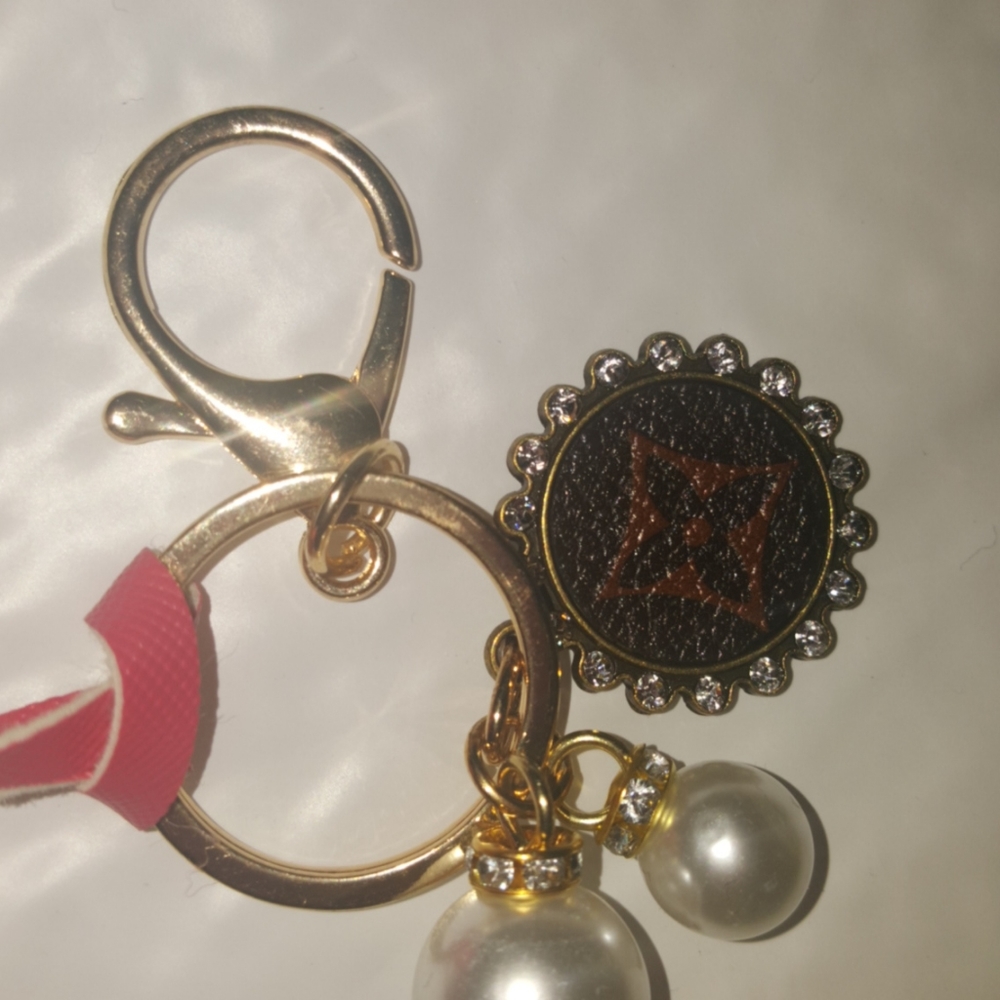 Pink Charms Keychain - Picture 7 of 9